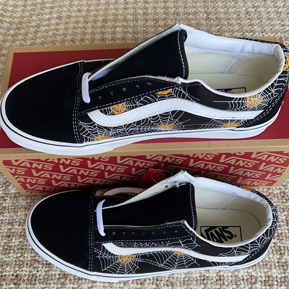 Vans WMNS Old Skool Printed Spider Web/Black Sneakers - Picture 6 of 16
